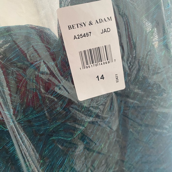 Betsy & Adam long sleeve metallic knit dress - Picture 4 of 5